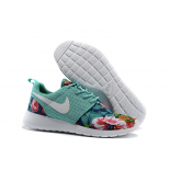 Мятные женские кроссовки Nike Roshe Mint Flower Limited