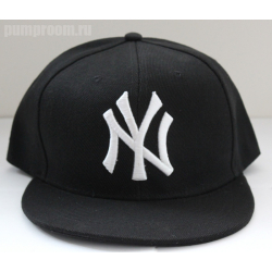 Чёрная бейсболка с прямым козырьком New York Snapback NY Black White Logo